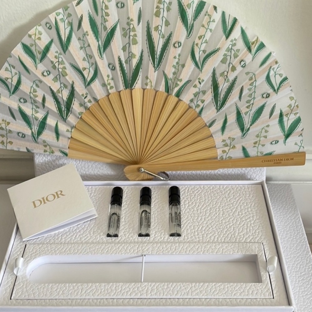 Dior Lily of the Valley Fan Set - Picture 7 of 8